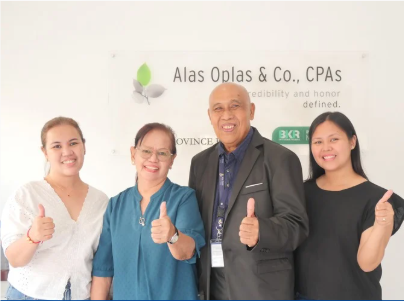 Together with the family of Partner-in-Charge Danny Cero—his wife Nenita, and daughters Dra. May Prescilla and Atty. Iris Fatima.